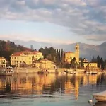 Casa Intignano - Con Bagno E Portico Vista Daire