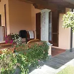 Casa Intignano - Con Bagno E Portico Vista