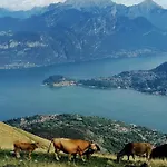 Casa Intignano - Con Bagno E Portico Vista Daire *