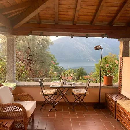 شقة Casa Intignano - Con Bagno E Portico Vista *