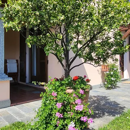 Casa Intignano - Con Bagno E Portico Vista
