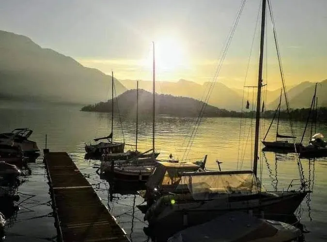 Casa Intignano - Con Bagno E Portico Vista Tremezzo