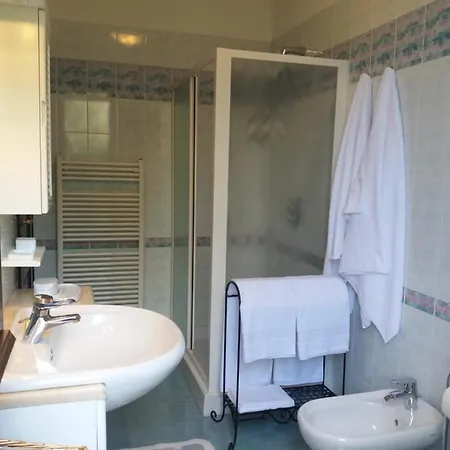 Casa Intignano - Con Bagno E Portico Vista * טרמצו